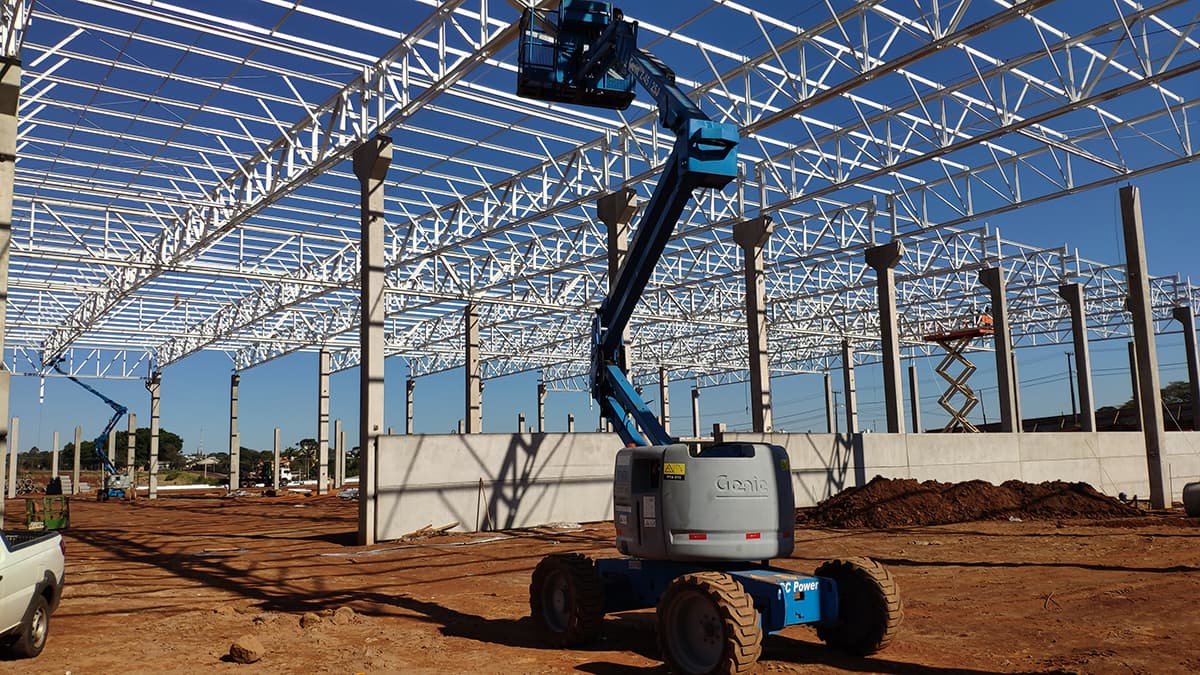 Plataforma elevatória DLC Rental — foto 12 da frota